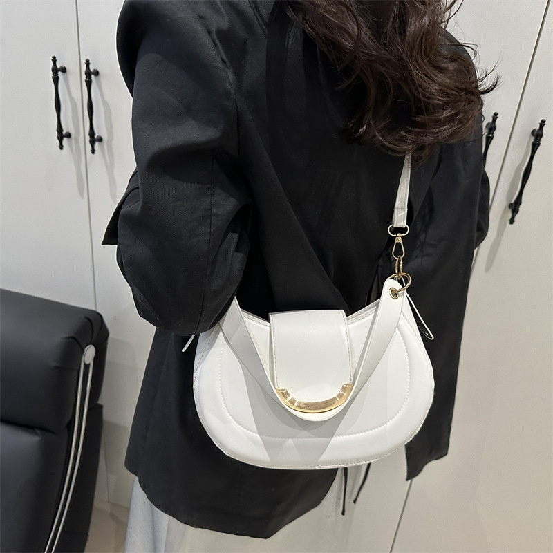 Designer free shipping designer bag women ladies 2025 New Commuter Handheld Fashion Shoulder Crossbody Bag for daily outfit