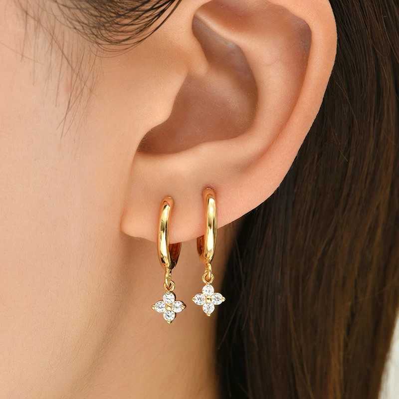 Luxury Simple Gold Color Stainless Steel Floral Sweet Earrings Temperament Simple Inlaid Zircon for Women Wedding Jewelry Accessories Y251112