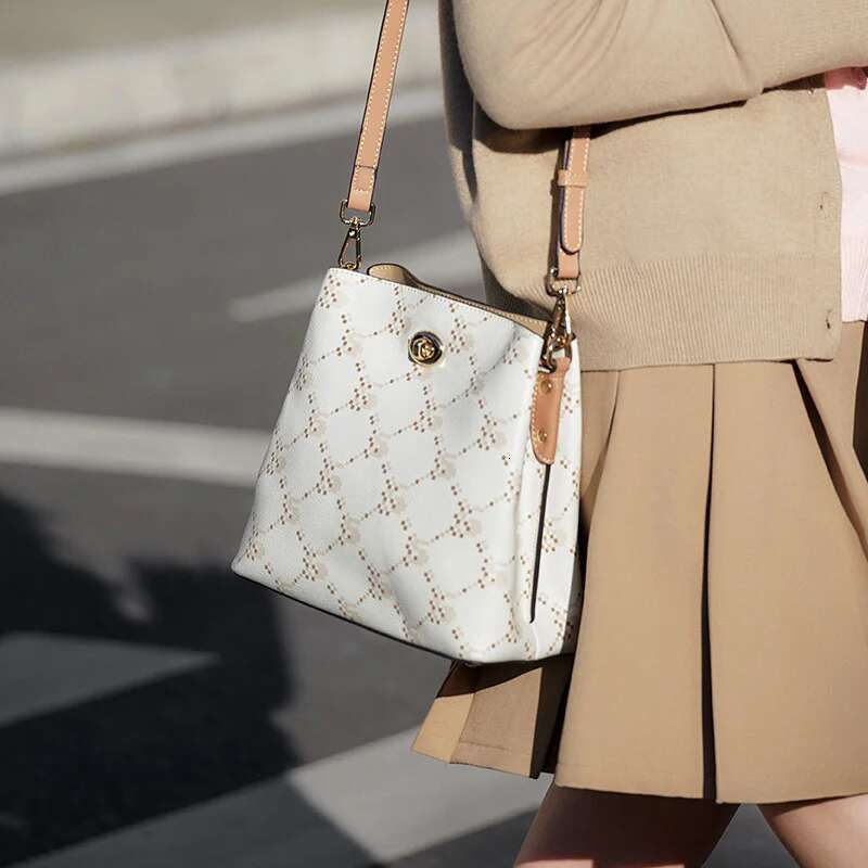 Semir Women Bucket 2025 New Style Stylish Vintage Monogram Crossbody Large-Capacity Commuting Shoulder Bag Trendy