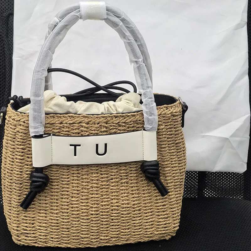 2025 Korean Niche Design Women's High-End Texture, Versatile Fashion, Hand-Held Armpit Bag, Crossbody Bag