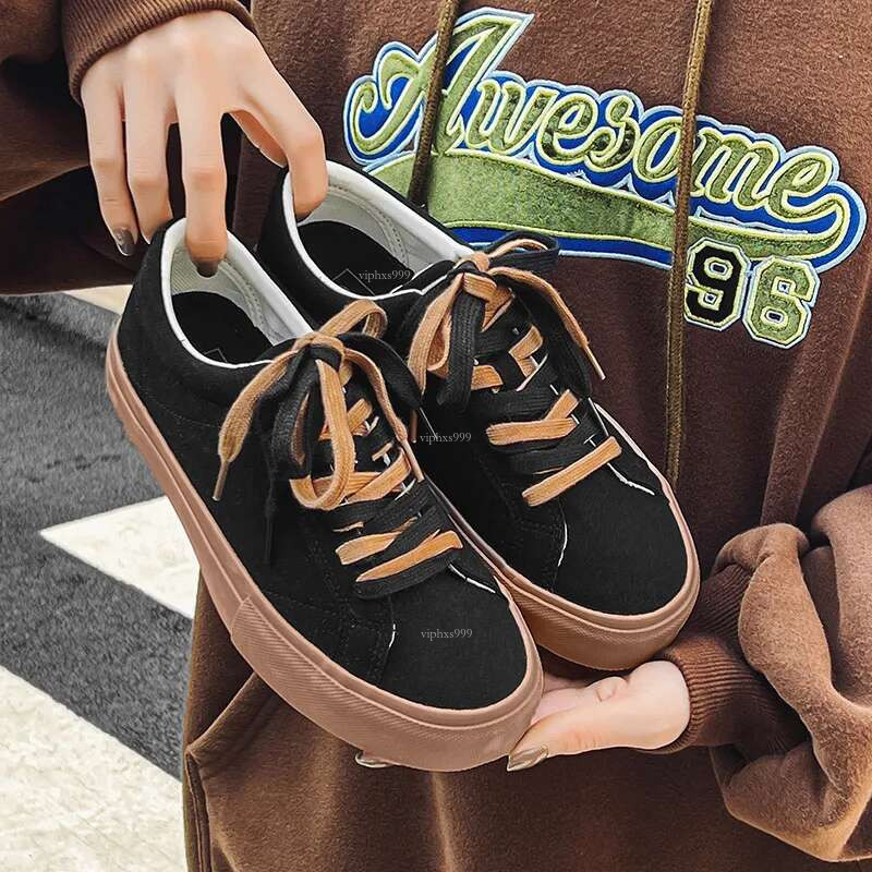 New Free Shipping Designer Shoes 2025 Spring New Couple Style Board Women's Wear Resistant Fur Skateboarding Casual Low Cut Canvas Shoes