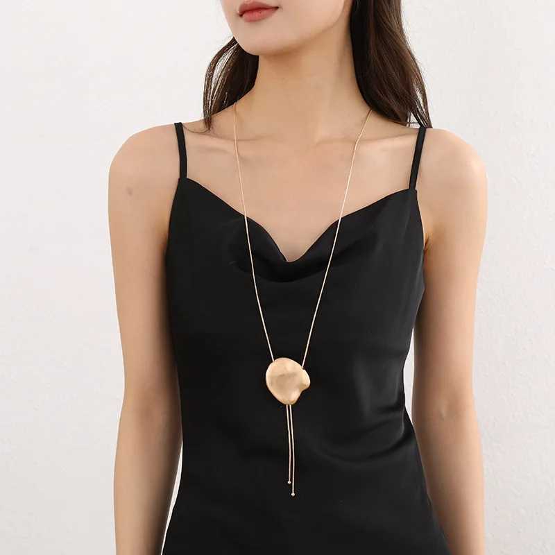 Kaseakia Statement Long Metal Necklace Sweater Chain for Women with Statement Pendant Fashion Jewelry Accessories Z250412