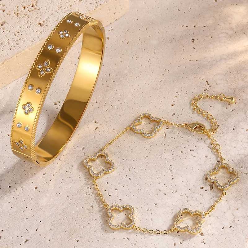 Luxury Classical And Exquisite Five-leaf Flower Decorative Bracelets Suitable For Women To Wear Fashionable Jewelry For Summer Travel Y251112