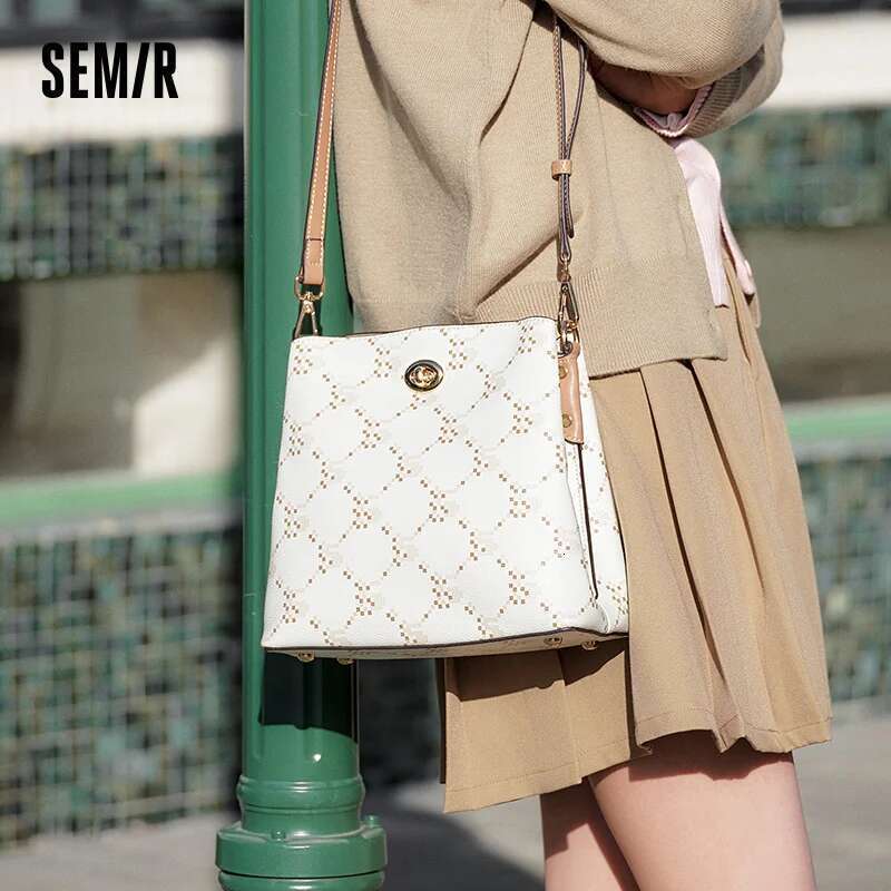 Semir Women Bucket 2025 New Style Stylish Vintage Monogram Crossbody Large-Capacity Commuting Shoulder Bag Trendy