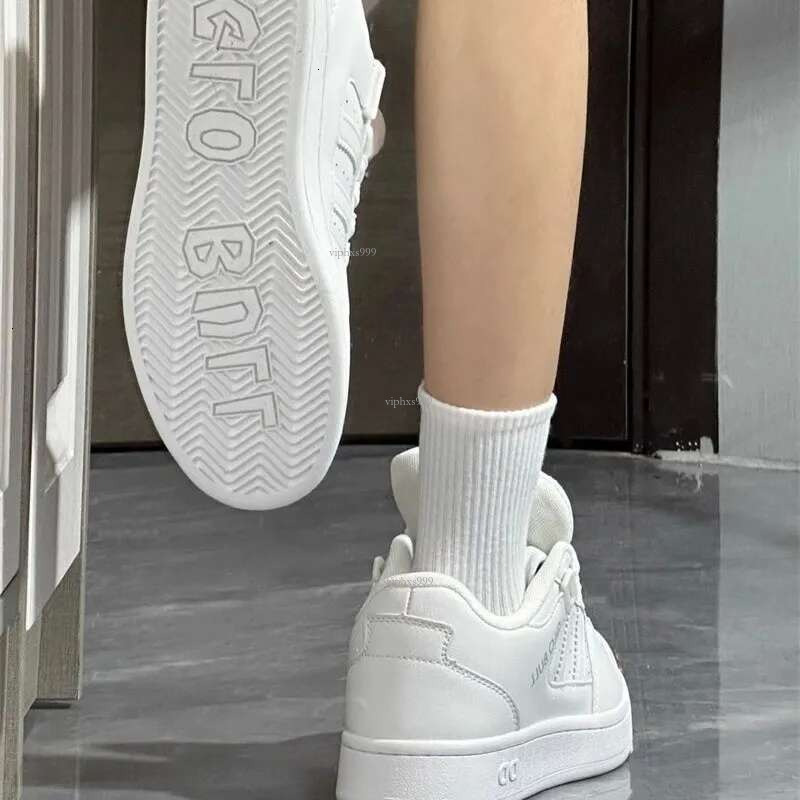 New Free Shipping Designer Shoes Casual Board Women's Instagram Trendy And Versatile, Niche Bread Shoes 2025 Sports Shoes
