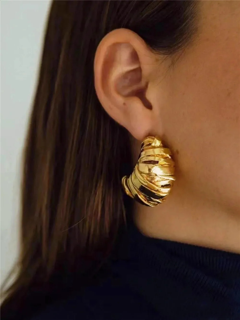 Vintage Metal Stud Earrings Geometric Irregular for Women Gold Color Brass Jewelry Personality Europe And America 250411