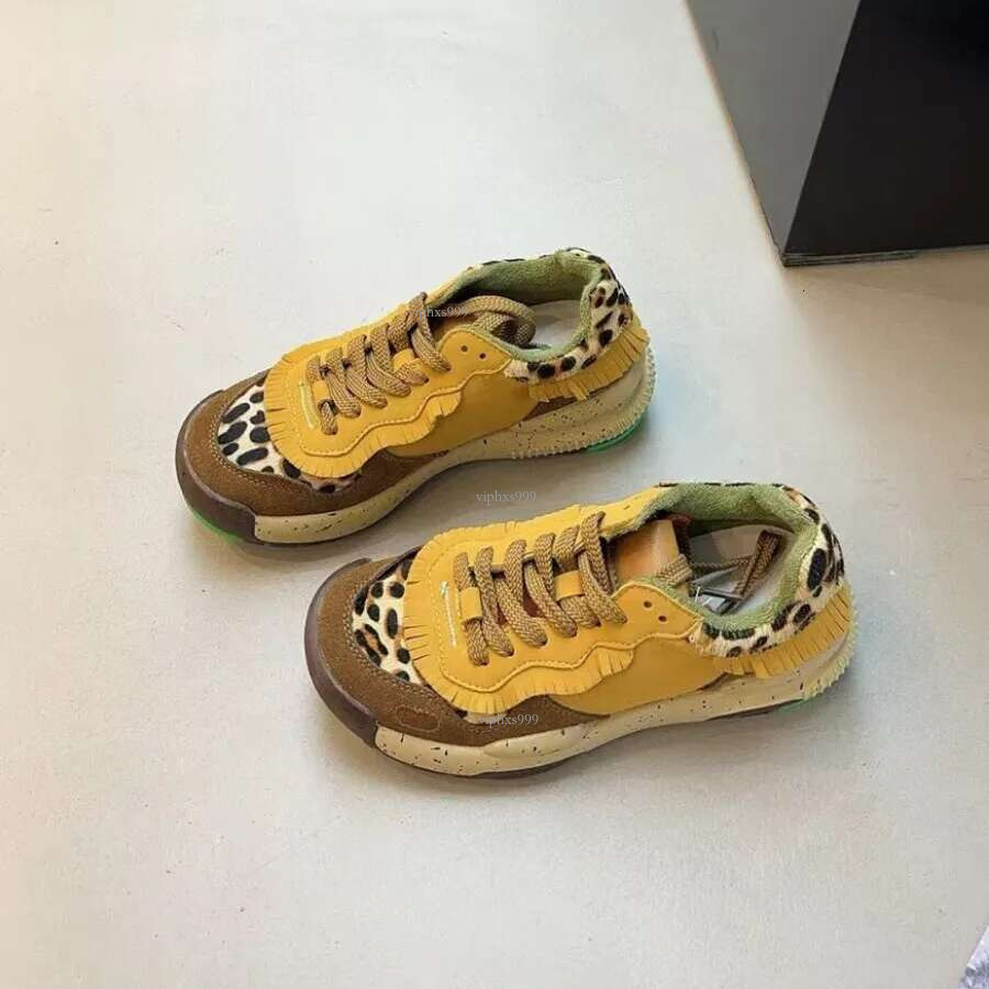 2025 New Designer Shoes Outdoor Board Shoes Mars Leopard Print Fringe Casual Sports Running Shoes Indigenous Tribal Style Sneakers