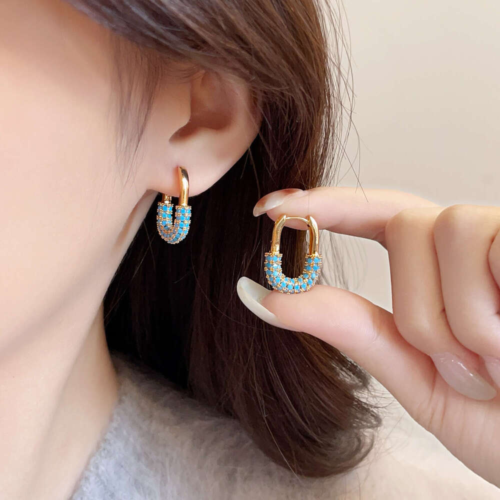 Autumn Winter New Green Stone U-shaped Lock for Women Retro Exquisite Light Luxury High-end Earrings Niche Design Sense Ear Jewelry
