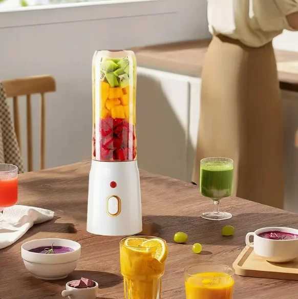 Use this juicer freshly squeezed juice and love yourself to supplement fresh VC every day C251113