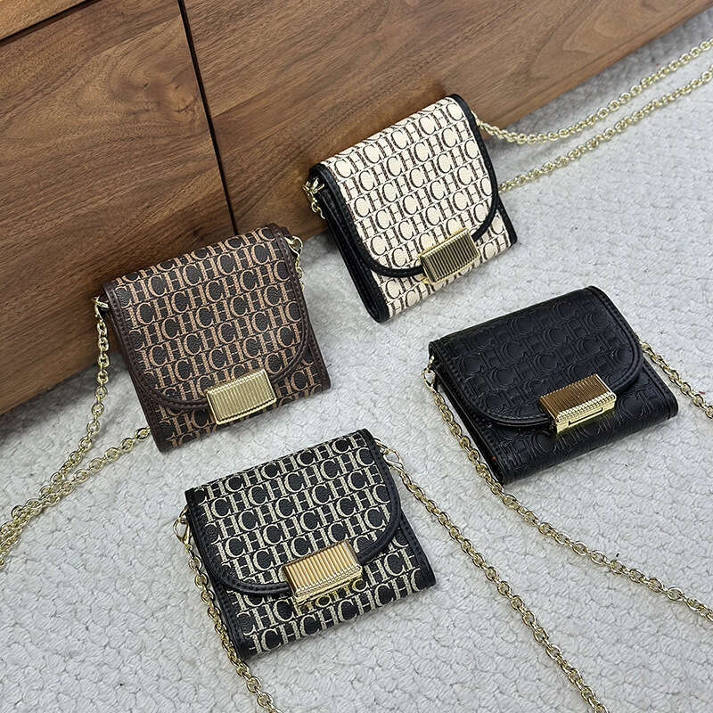 CHHC Crossbody High-End Stylish Women's Bag, Trendy And Versatile, Decorated With Metal Sequins, Light Luxury Shoulder Bag