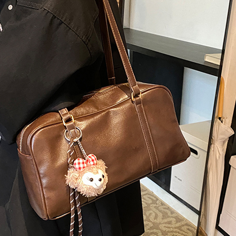 2025S Designer Women S Bag Trendy Handbag For Women New French Stick One Shoulder Spicy Girl Armpit Bag Simple And Versatile Tote Bag