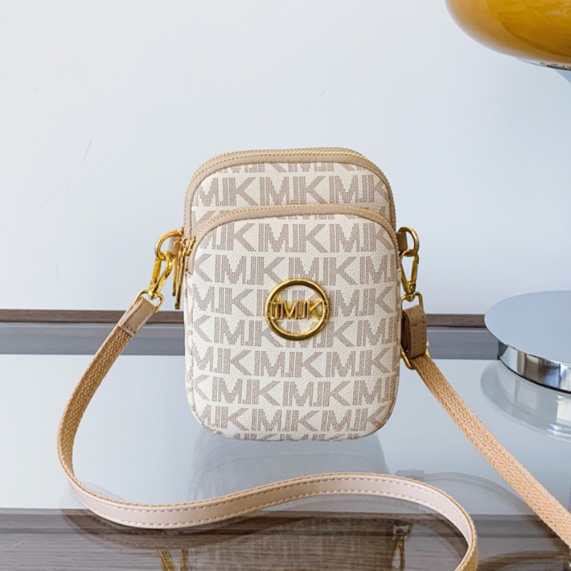 LUYIWEINASI Multi-layer mobile phone bag for women, new spring 2025, mini lightweight small bag, fashionable vertical style, versatile shoulder bag cr