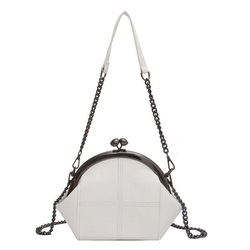 2022 New Fashion Single Shoulder Handheld Fresh and Sweet Crossbody Clip Mouth Women's Bag
