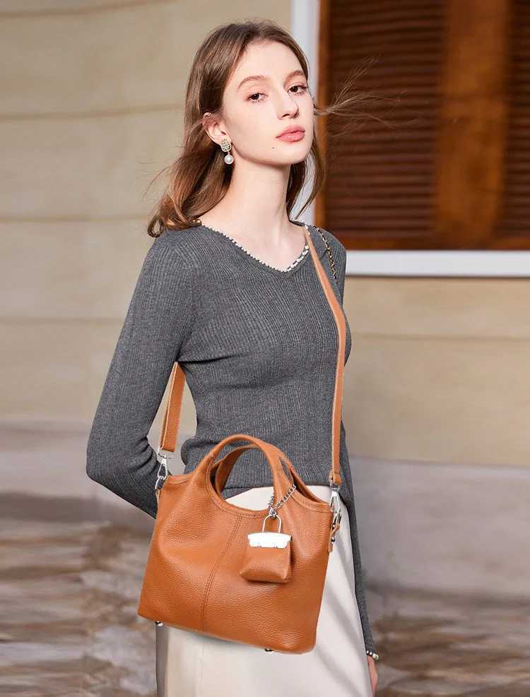 2025 Slouchy Leather Bucket Bag Women Buttery Soft Tote Purse Minimalist Crossbody Bag TikTok Viral Boho Chic Shoulder BagW251112