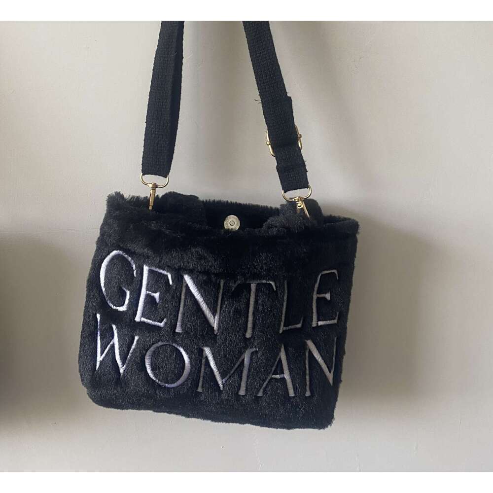 Thai niche design new letter fashion GW embroidered women's crossbody tote bag cute one shoulder plush