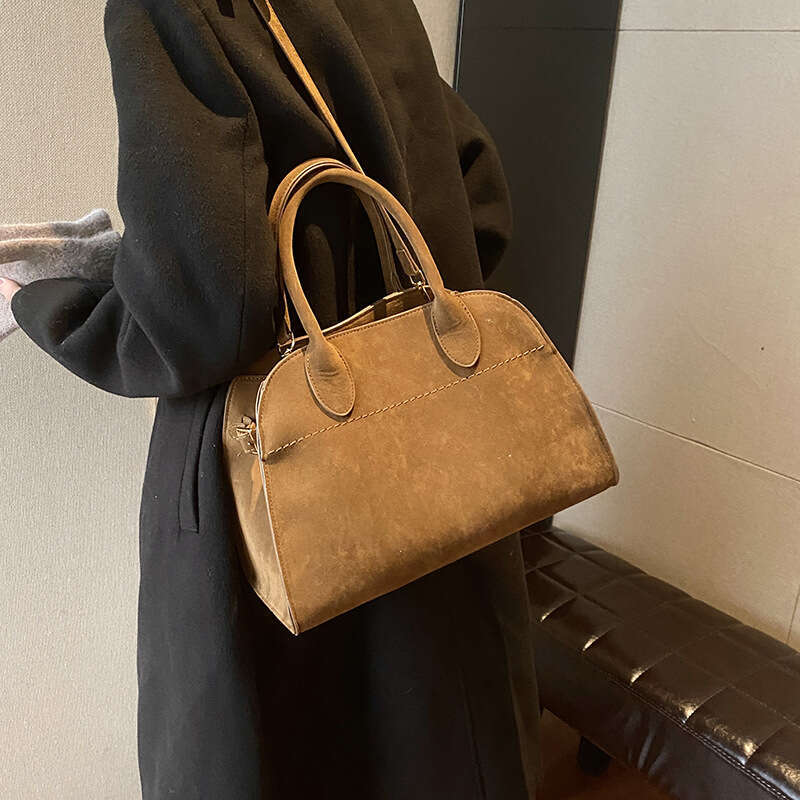 2025 New Large Capacity One Shoulder Handheld Counter Frosted with Meat Label and Hanging Tag Cross Body Big Bag