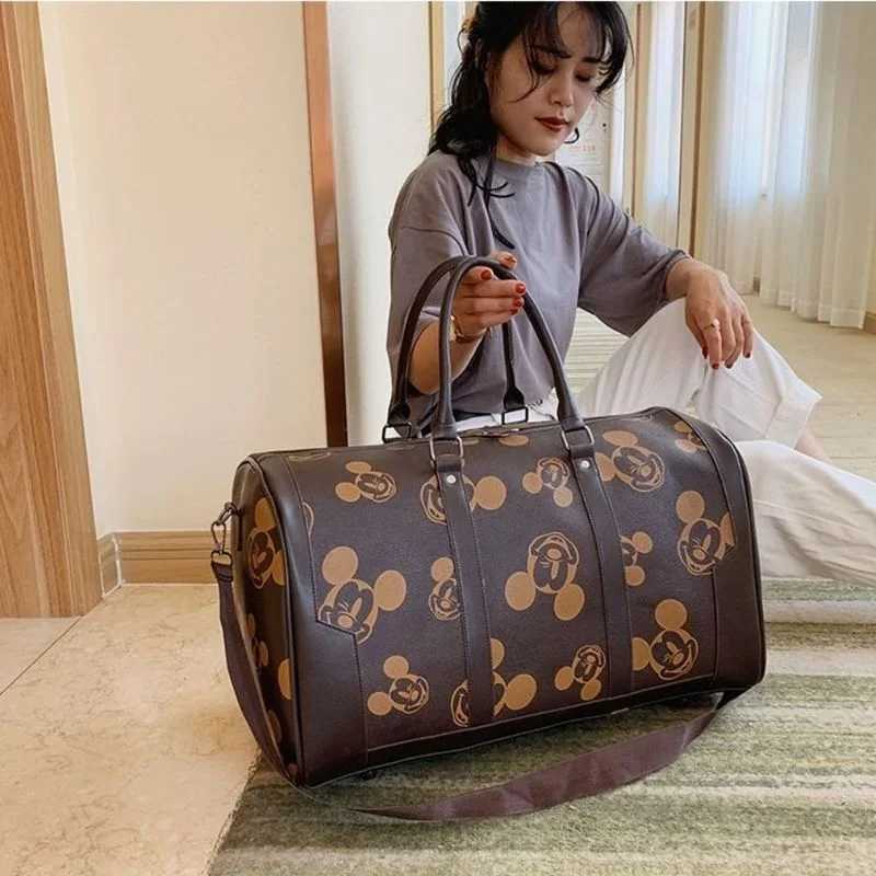 Disney Mickey Fashion Travel Tote Mens and Womens Luggage Bags Large Capacity Single Shoulder Messenger BagXJ250412