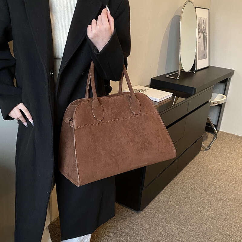 2025 New Large Capacity One Shoulder Handheld Counter Frosted with Meat Label and Hanging Tag Cross Body Big Bag