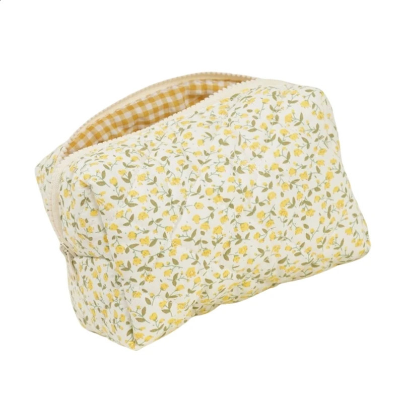 Fashionable large makeup bag bedding floral cotton toilet bag with zipper travel makeup storage box 250410