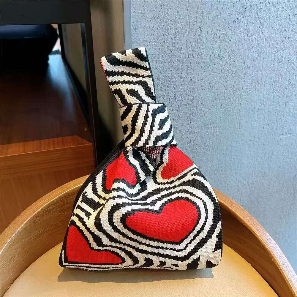 New goddess flower knitted women's vest bag, handbag, niche design, versatile, personalized and casual