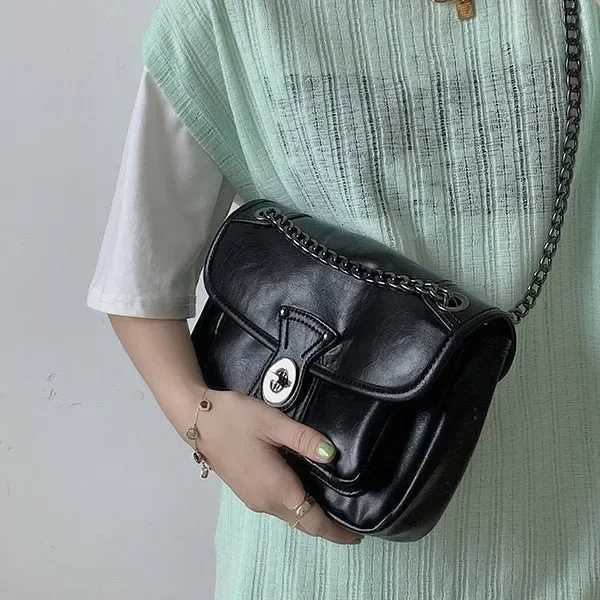 2024 New NicheDesign Womens Crossbody Bag Versatile Soft Underarm Bag Fashionable Korean Style Ins Trendy Leisure BagW251112