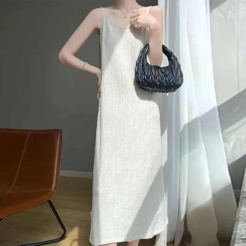 Womens spaghetti strap dress 2025 summer solid color loose long beach sun lace elegant sleeveless party midi 250411