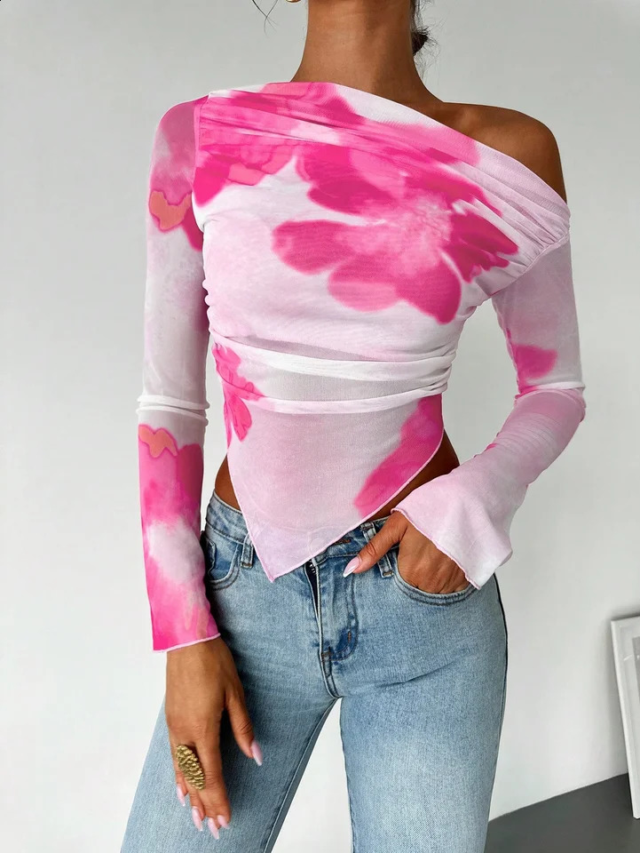 Elegant n sense of women Stained graduation print irregular hem shoulder long sleeved Tshirt 250407