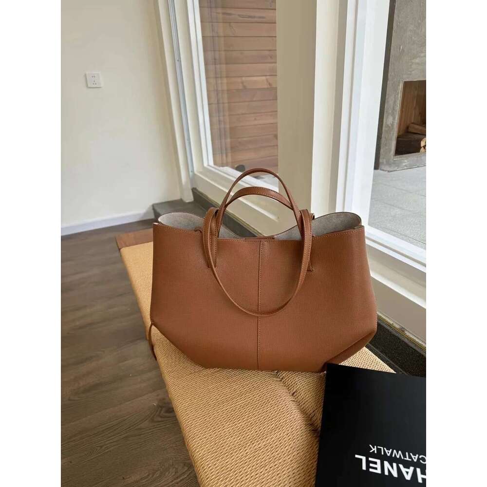 FIRMRANCH French Elegant Foldable Women's Handbag Shoulder Bag Shopping Tote High-Quality Cowhide Wing Design Pouch Chic