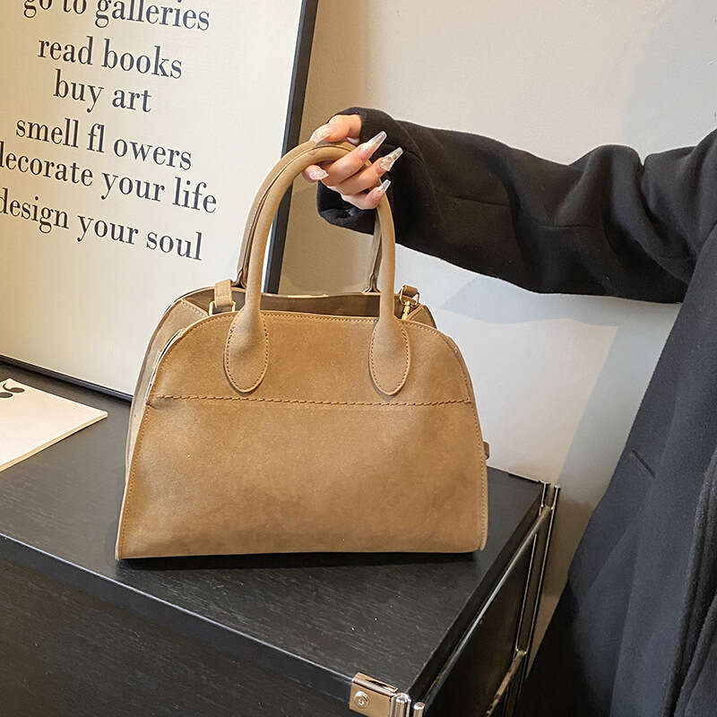 2025 New Large Capacity One Shoulder Handheld Counter Frosted with Meat Label and Hanging Tag Cross Body Big Bag