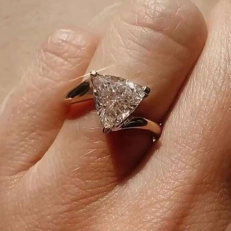 3CT Yellow Triangle Cut Solitaire Moissanite Engagement Rings Bypass Moissanite Diamond Wedding Anniversary Rings Gifts