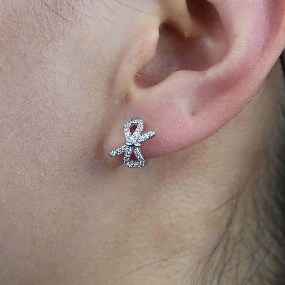 Real silver mini ring earrings with Cz ribbon shaped circular earrings suitable for women round knot small silver 925 jewelry pendant boat 250409