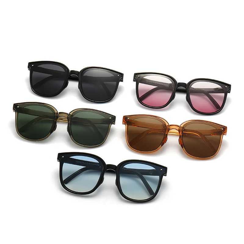New Small Frame Square Sunglasses Women Lightweight Folding Fashion Sun Glasses Lady Outdoor Leisure Eyewear UV400 Oculos De SolC250412