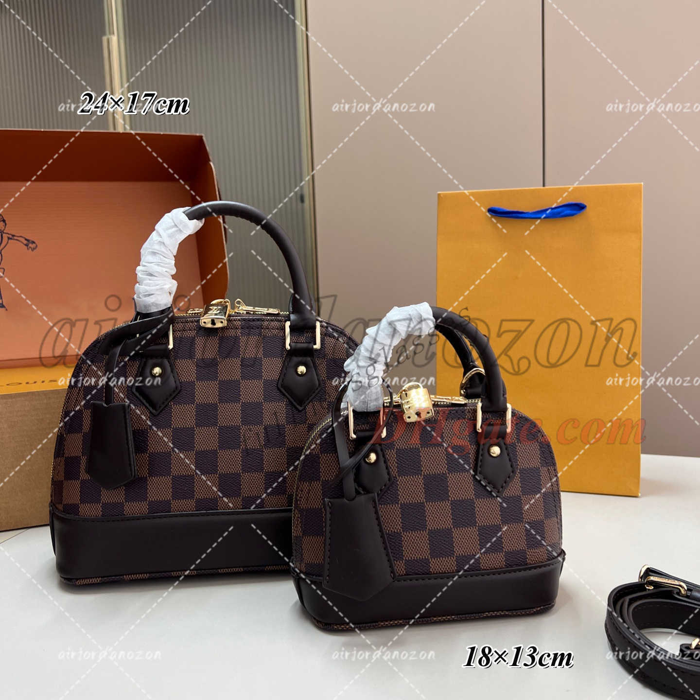 Alma Shoulder Bags Designer bag tote Fashion Crossbody bag Chain Messenger Bag Leather Handbags Shell Purse BB Ladies Cosmetic Evening bags gold two size bb