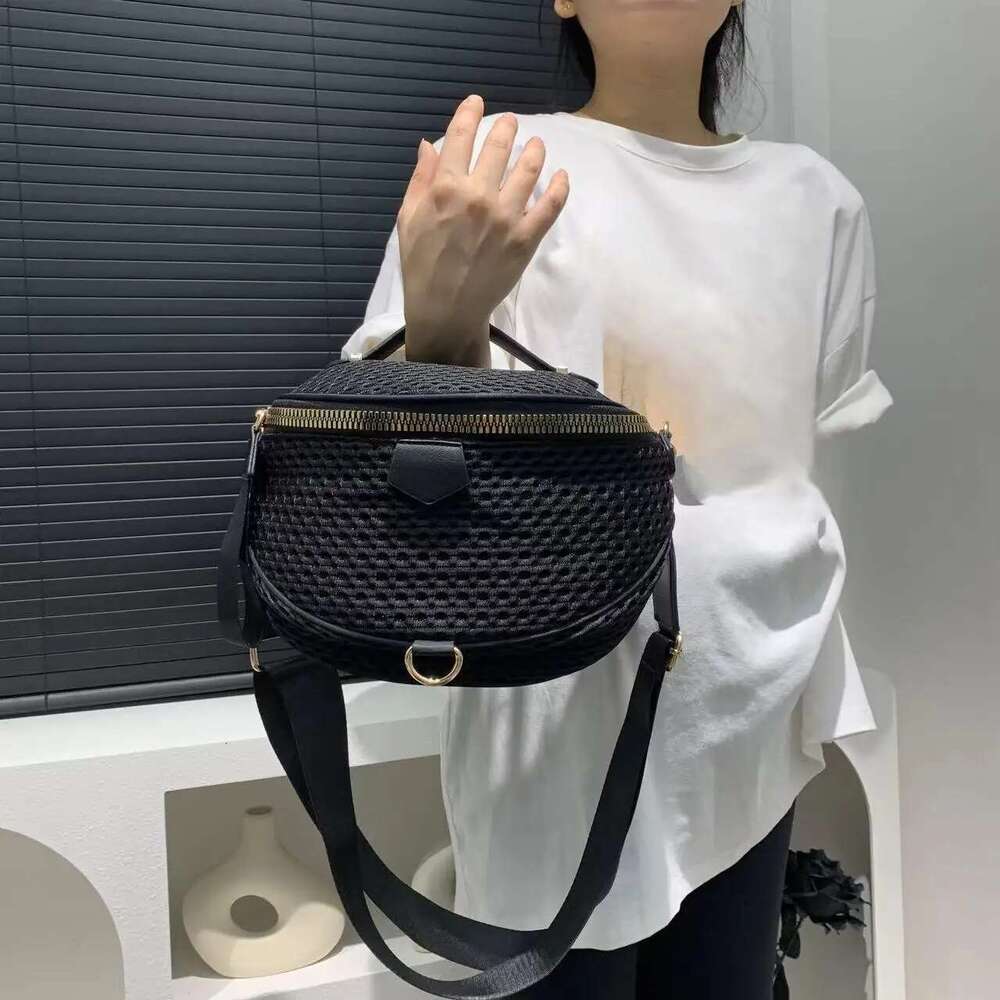 Women's Fashion Sports Lightweight Chest Daily Use Wide Shoulder Strap Semi-Circular Crossbody Bag