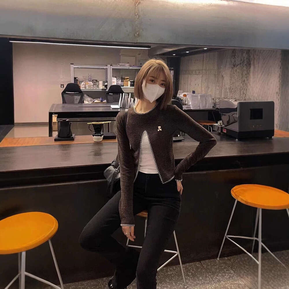 Designer clothing Designer clothing South Korean RR slim knit long sleeved shirt slit a sense of careful machine with visible thread and design