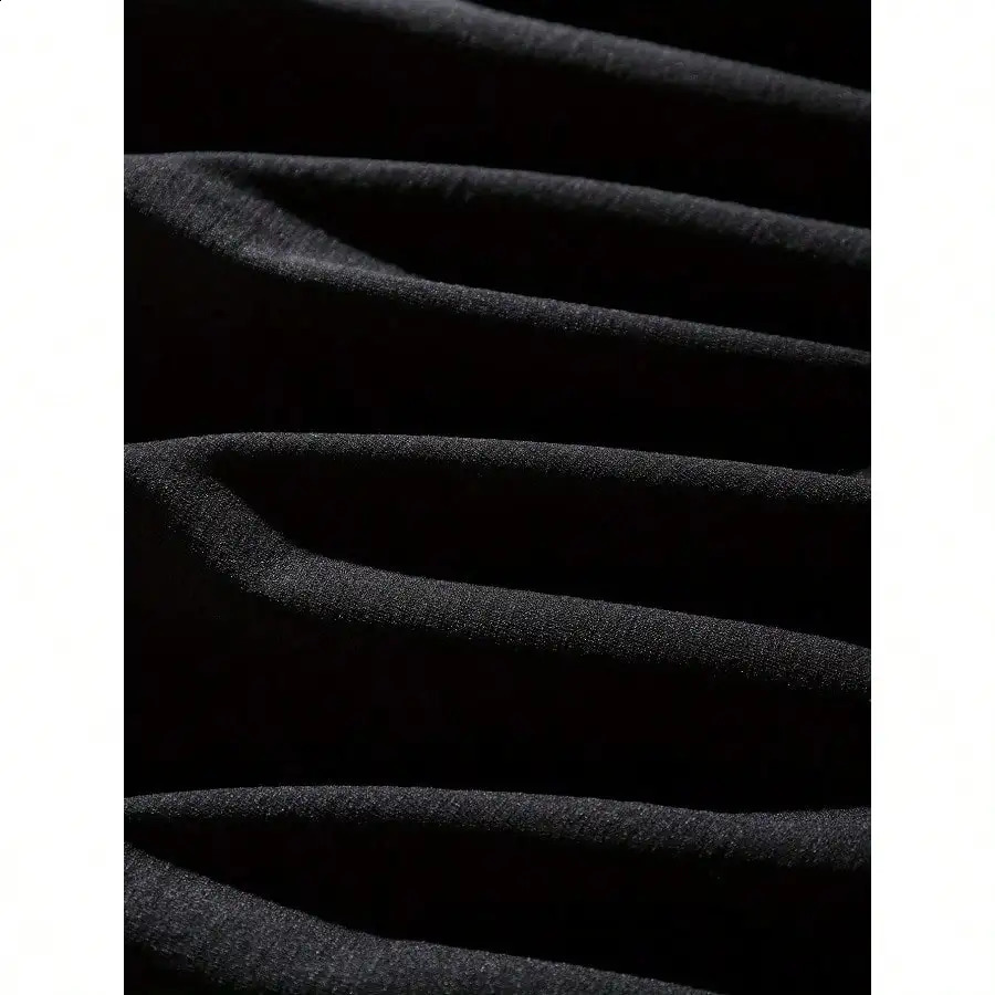 Casual staff collar Tshirt polyester knit fabric slightly stretched geometric cross pattern embroidery 250407