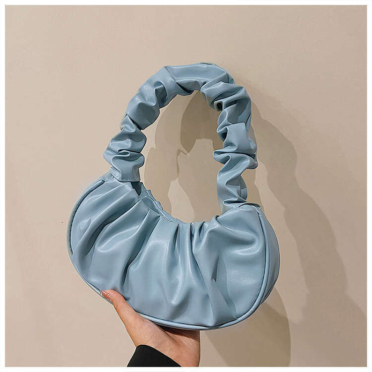 Folded Cloud Women's Spring/Summer 2023 New Small Fresh Fashion Handbag Solid Color Large Capacity One Shoulder Underarm Bag