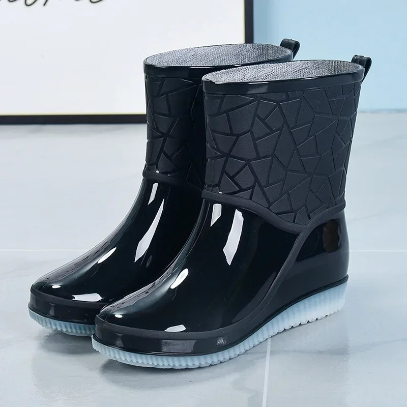 Botas Mujer Womens Boots Outdoor Women Rain Boots Four Seasons Non-slip Wear-resistant Ladies Waterproof Shoes 250410