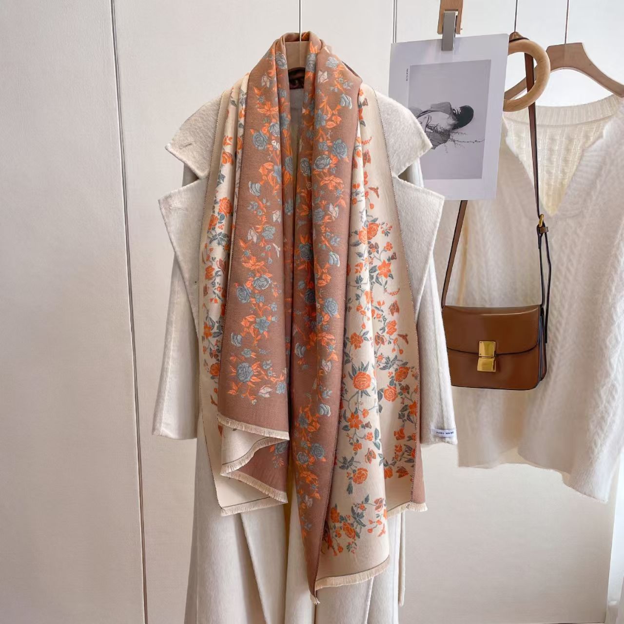 T464 elegant floral beige double-sided scarf female autumn and winter Chinese style printed cashmere shawl thick warm