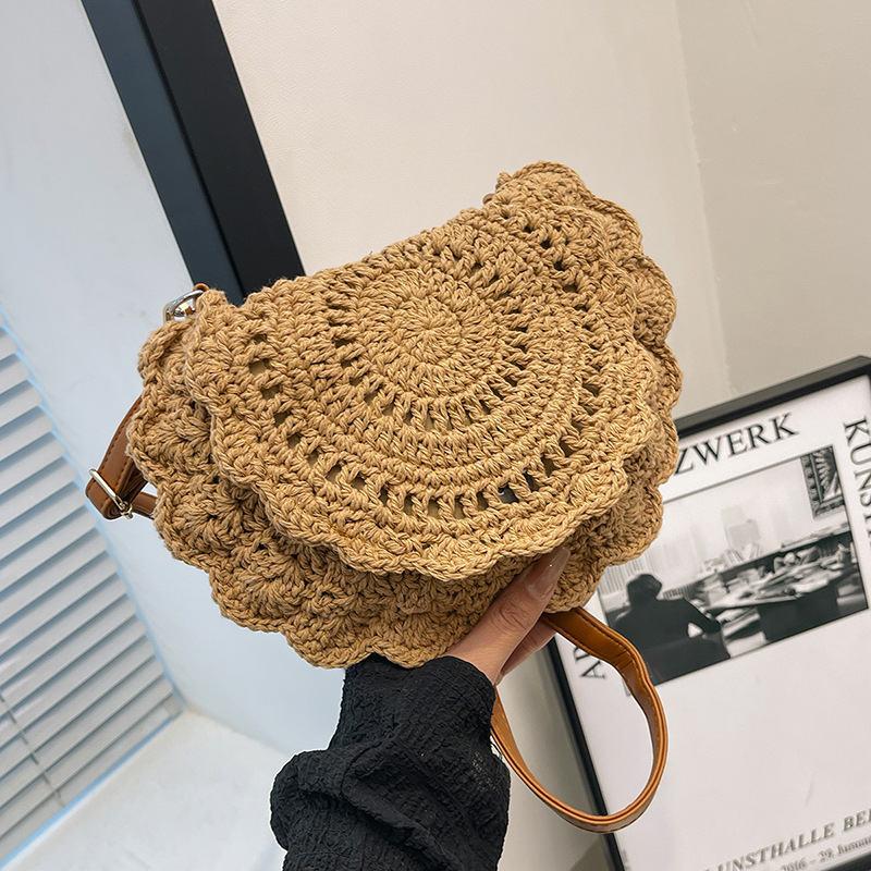 2025S Designer Women S Bag Korean Version Cute Woven Hollow Round Commuting Small Square Summer New Single Shoulder Crossbody Women S Bag