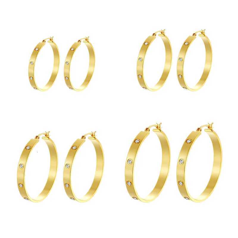 Classic Fashion Gold Metal Shiny Surface Geometric Pattern Hoop Earrings WomenS JewelryXJ251113