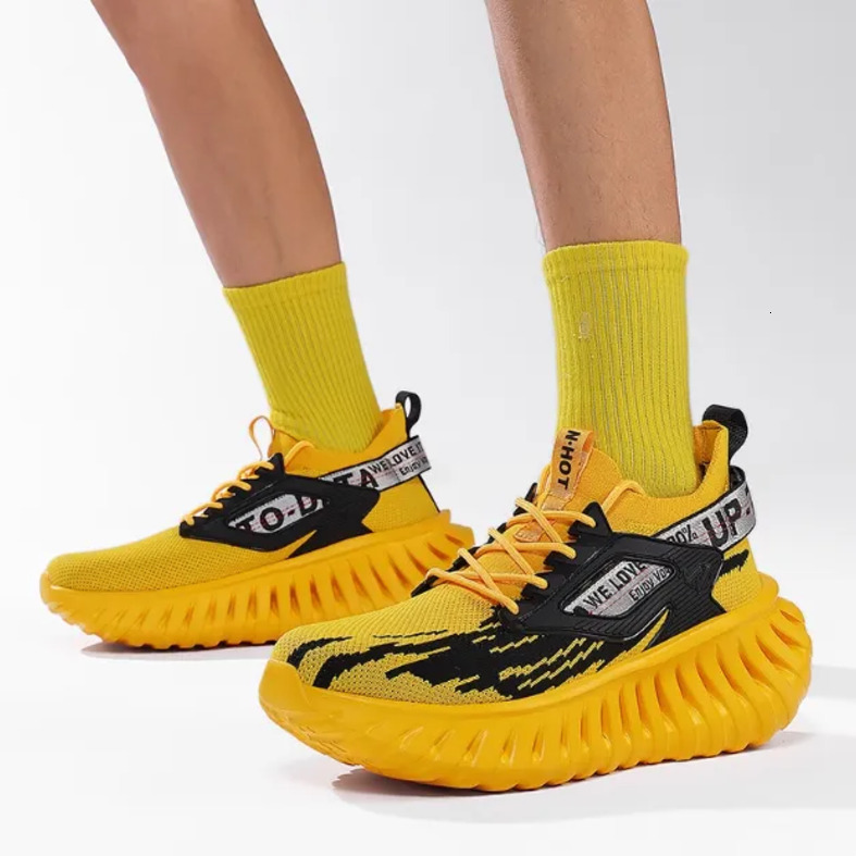 NHOT 2026 New Breathable Mesh Sports Shoes Unisex Soft Sole Non Slip Running Shoes Versatile Casual Shoes For Four Seasons