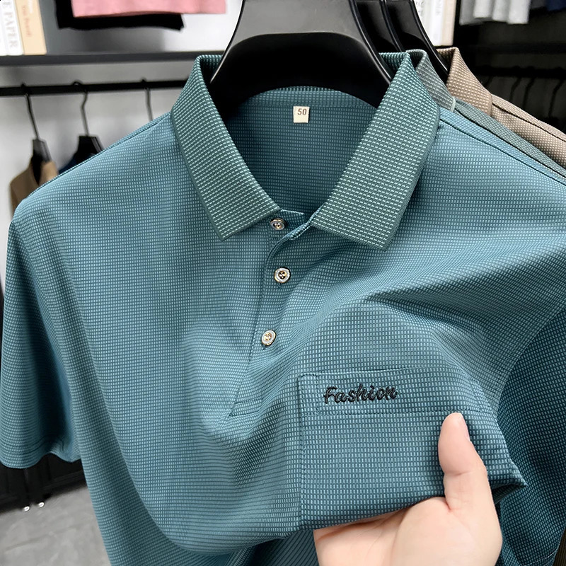 Unique trend plain weave mens short sleeved polo shirt comfortable silk cotton summer fashionable letter embroidery pocket casual T-shirt 250409