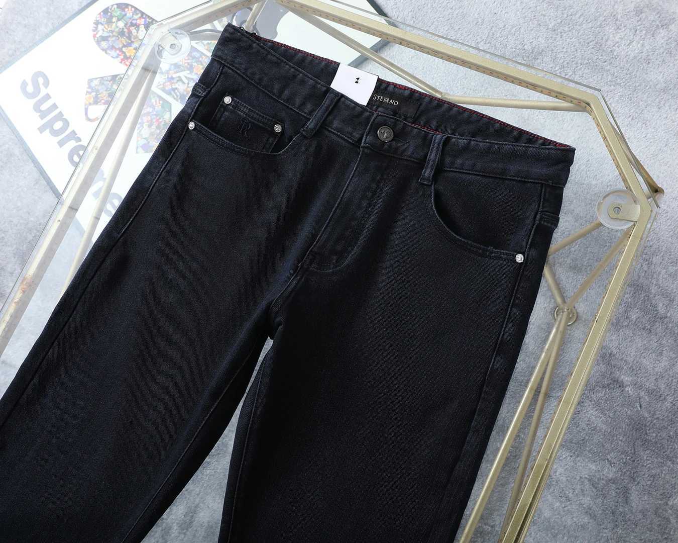 BLLIYOSS Jeans Men New comfortable casual elastic High-Quality size30-42 Straight long pants Quality Hardware Eagle Head M251113