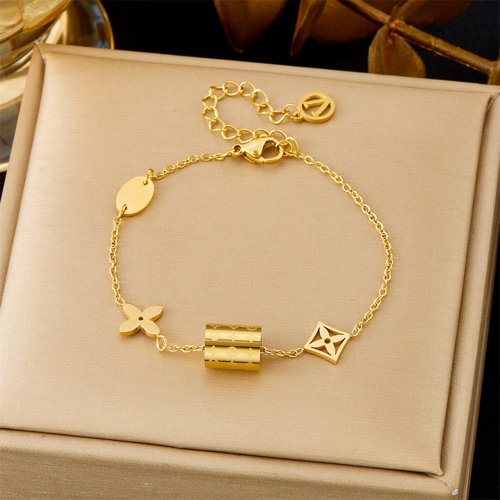 Titanium Steel Waist Cylinder Bracelet Leather Vintage Light Luxury Four-Leaf Clover Small Flower Fashion Versatile Women's Jewelry