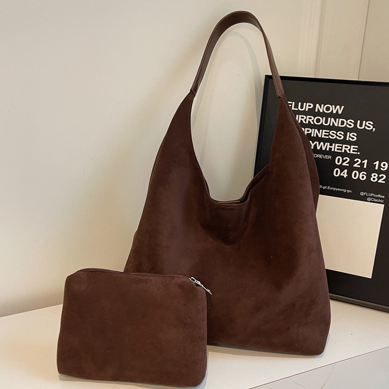 2025S Designer Women S Bag Large Capacity For Women New Autumn And Winter Suede Casual Commuting Tote Bag Niche Versatile Shoulder Bag