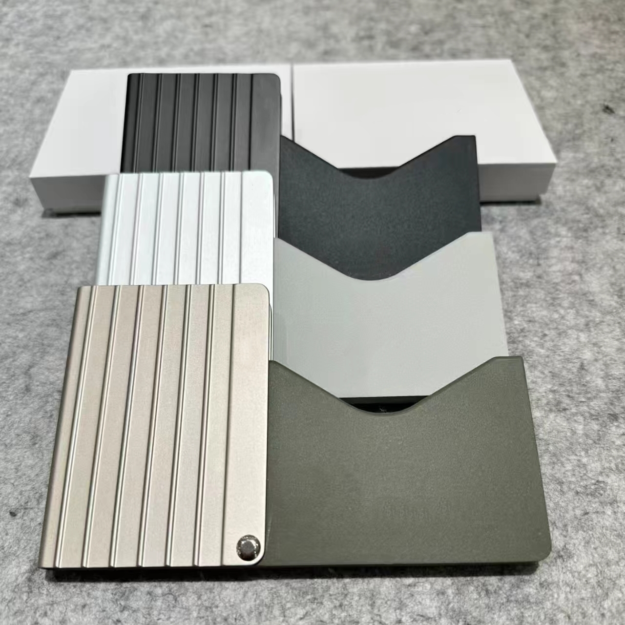 Card Holders Aluminum Business Card Holder Metal Card Bag Designer Credit Card Exquisite Portable Bag Wallets Fashion Passport Holders Cover Porte Carte Check Book