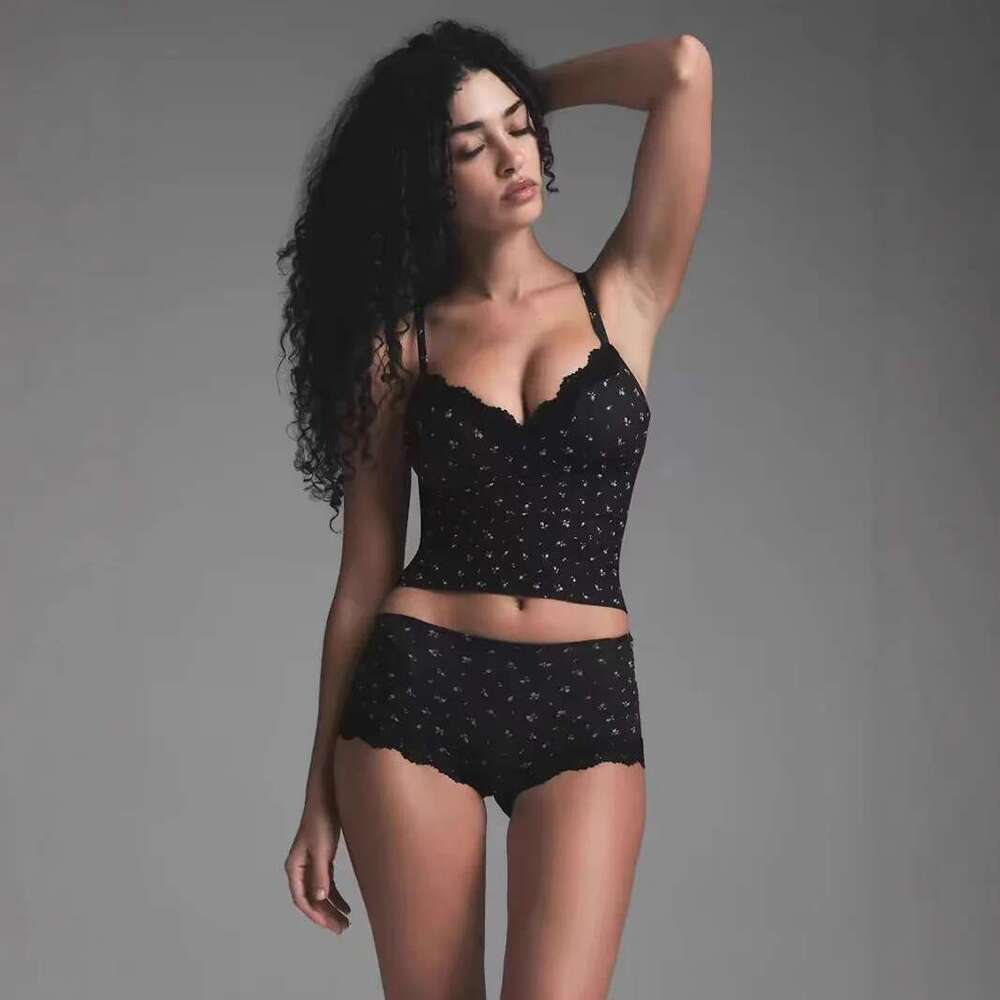 Women's Wear Kim Sexy Push-Up Lace Suspenders With Breast Pads