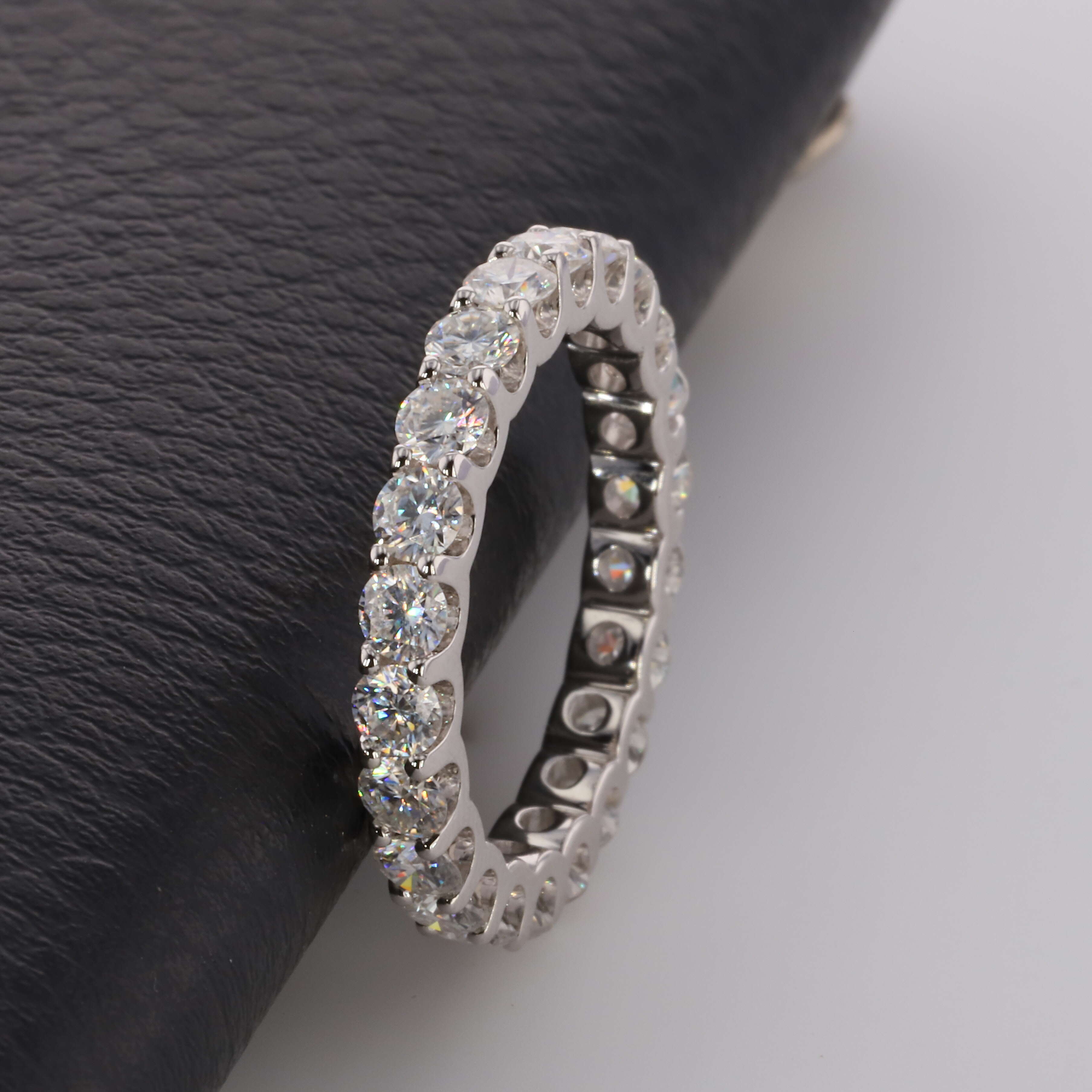 Starsgem Platinum 18k 14k White Gold Moissanite Diamond Ring with 3mm DEF Round Shape Moissanite