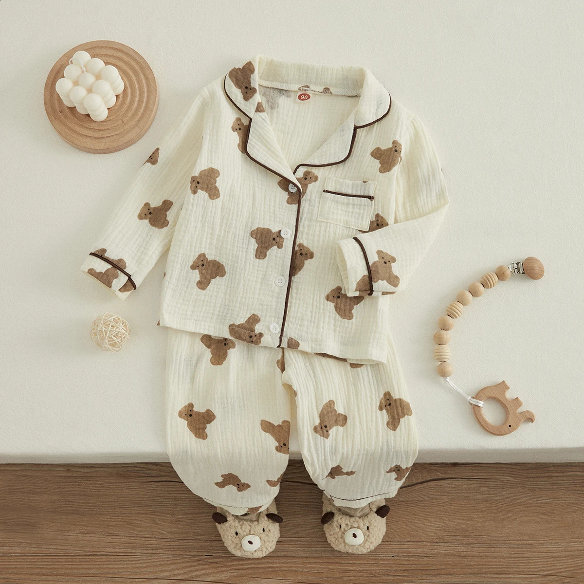 VISgogo Kids Unisex Cotton Linen Pajama Suit Bear Print Long Sleeve Front Pocket Lapel Tops Long Pants Spring Clothes Casual Set 250403